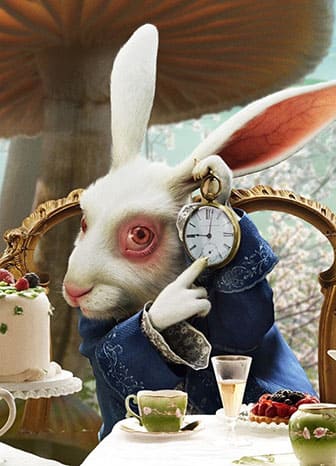 lapin blanc d'alice au pays des merveilles. Analyse symbolique du film de Tim Burton